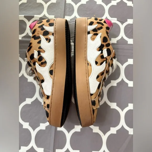 GAMIN DOPAMINE Leopard Fur Print and Hot Pink Sneakers - Picture 5 of 12